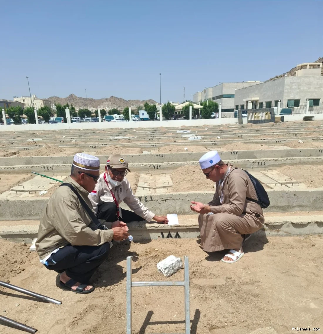 Almarhumah Marati (65) dimakamkan di Maqbarah Syara'i (Sharae) 