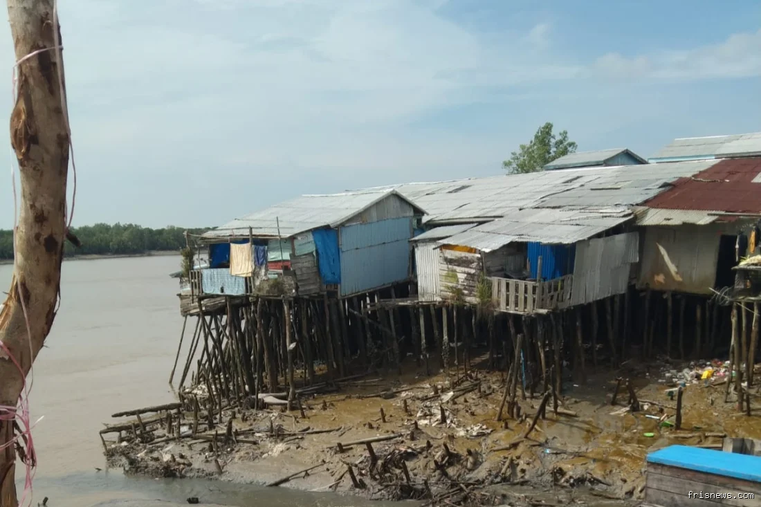 Empat unit rumah warga terseret arus sungai akibat diterjang longsor 